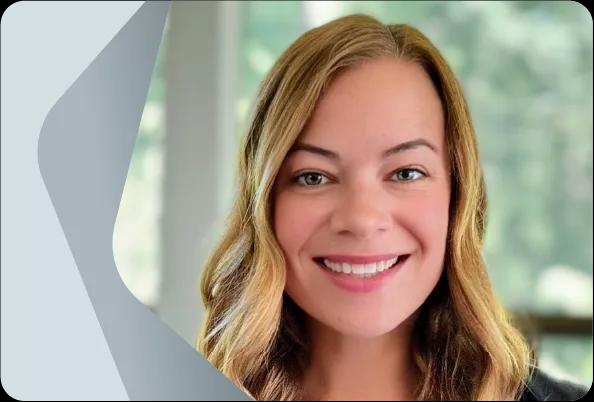 Jenn Hamilton Headshot